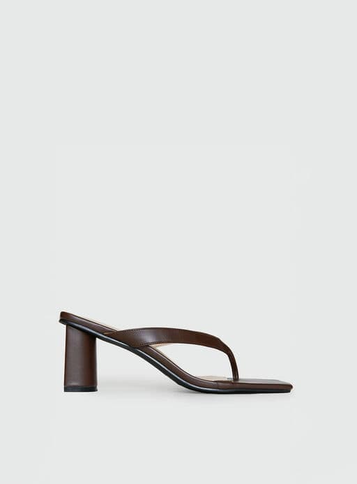 The Mona Heels