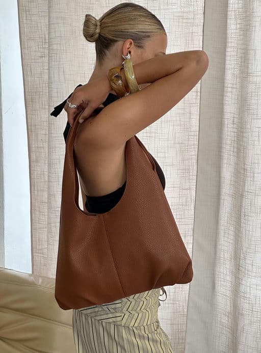 Zenia Shoulder Bag